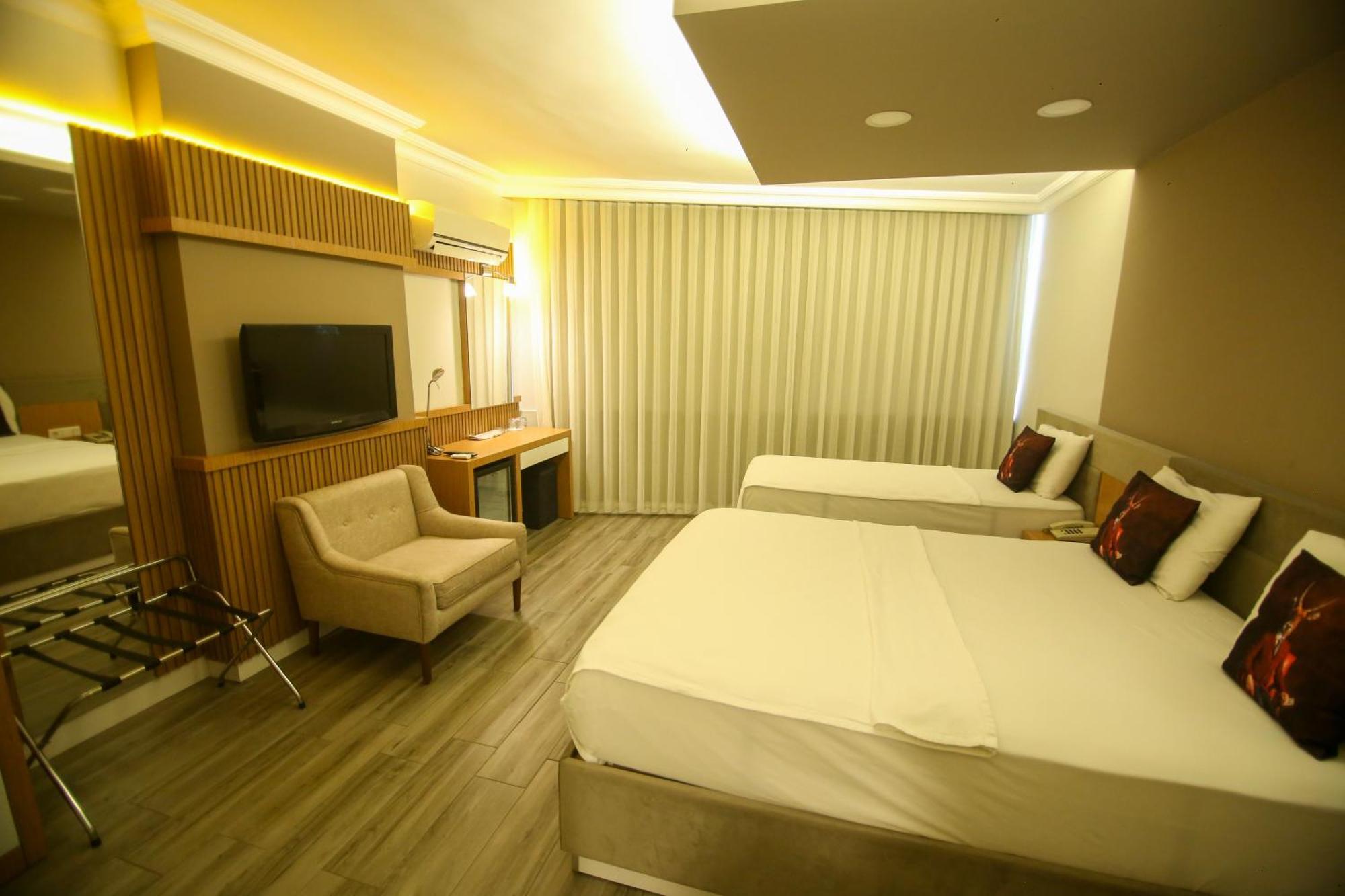 Cevik Palace Hotel อันตัลยา ภายนอก รูปภาพ