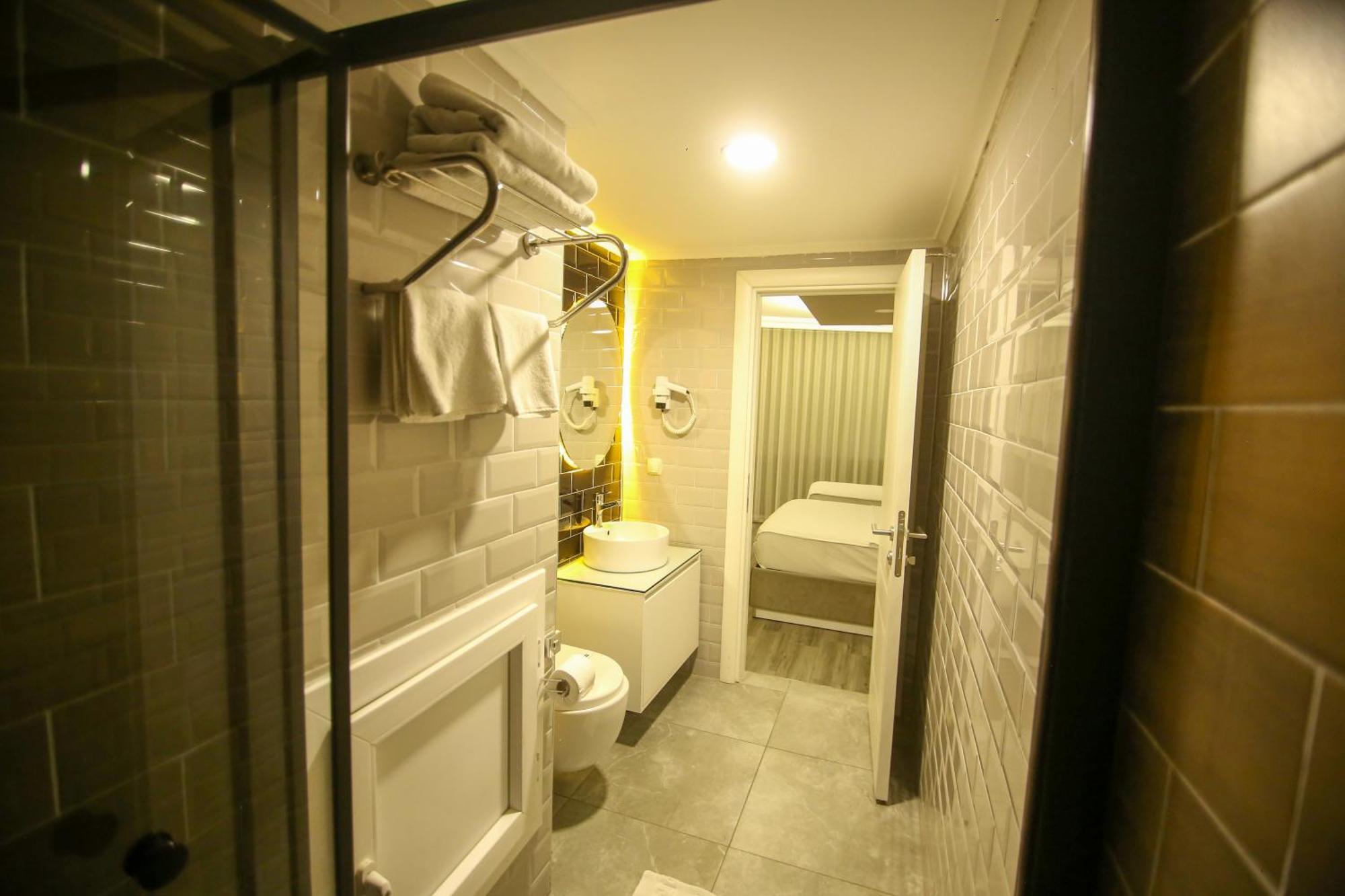 Cevik Palace Hotel อันตัลยา ภายนอก รูปภาพ