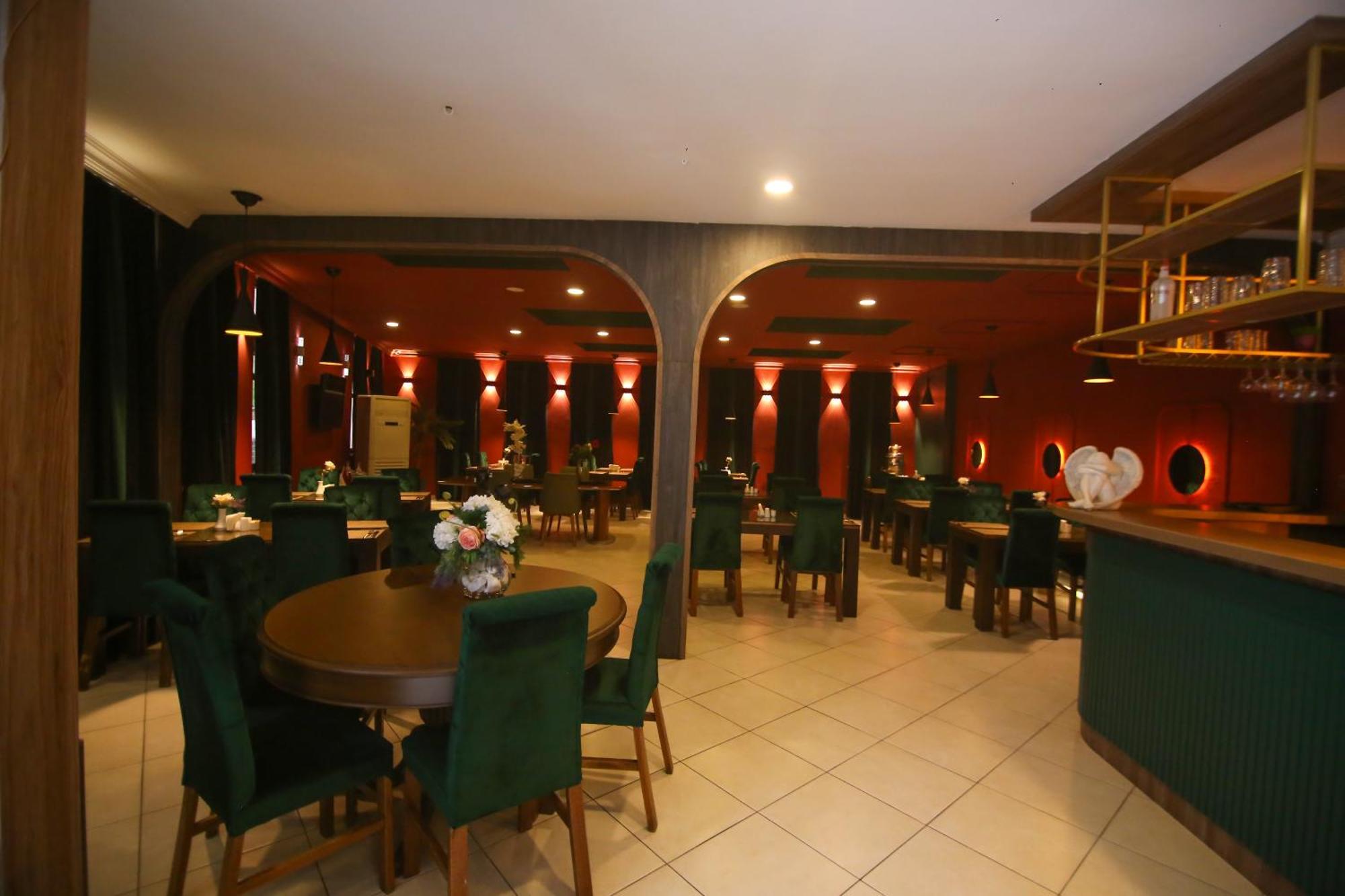 Cevik Palace Hotel อันตัลยา ภายนอก รูปภาพ