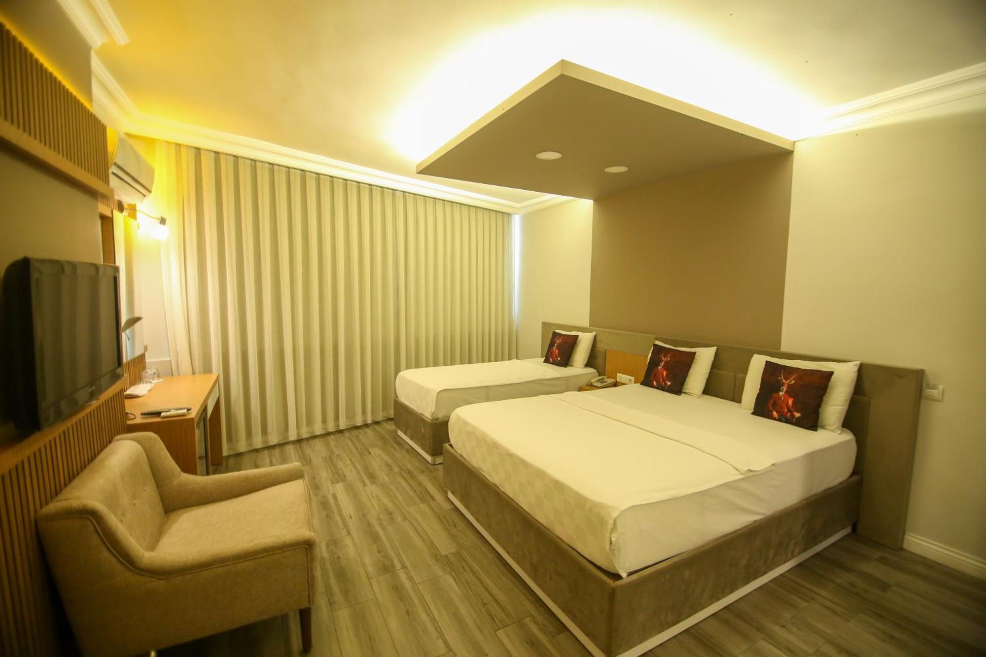 Cevik Palace Hotel อันตัลยา ภายนอก รูปภาพ