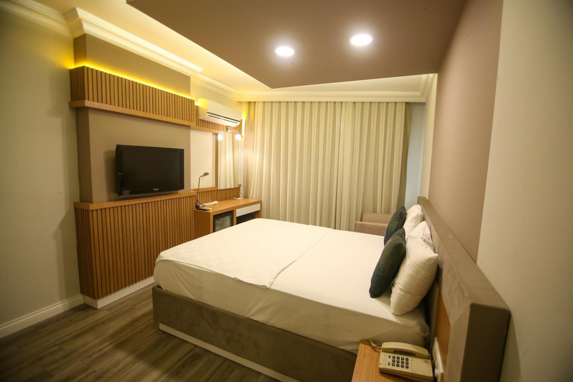 Cevik Palace Hotel อันตัลยา ภายนอก รูปภาพ